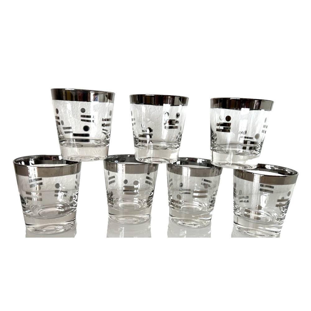Vintage Dorothy Thorpe 7-Piece MCM Low Glass Tumbler Set Silver Leaf Geometric